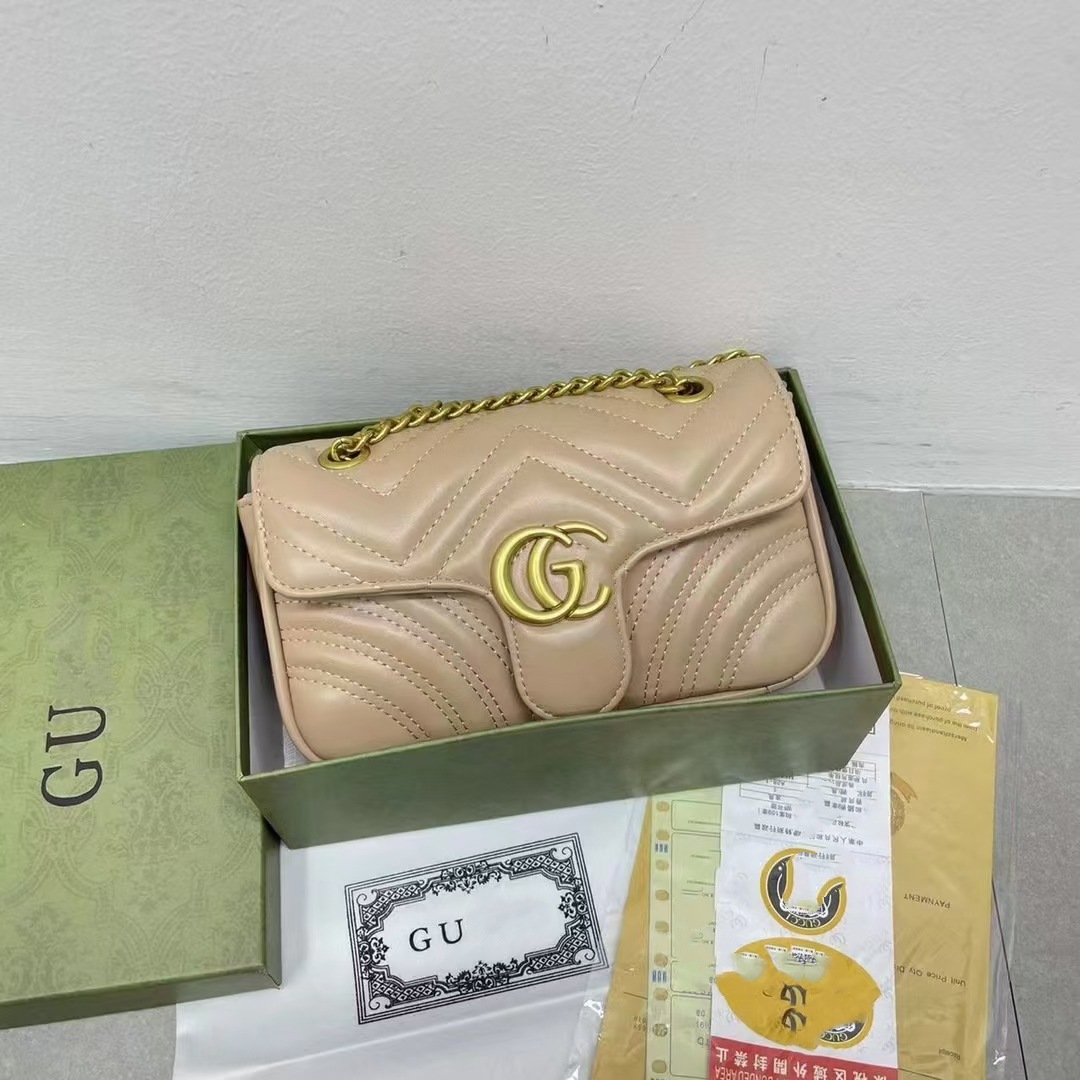 더블 g 백 여성용 가방 구찌 클래식한 작은 향기 퀼팅 체인 백 고급스러운 느낌의 스타일리시한 숄더 크로스백
