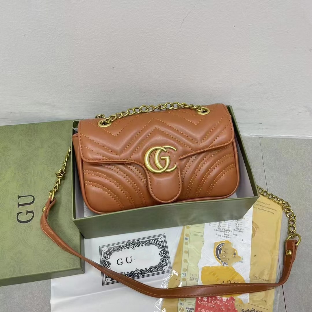 더블 g 백 여성용 가방 구찌 클래식한 작은 향기 퀼팅 체인 백 고급스러운 느낌의 스타일리시한 숄더 크로스백