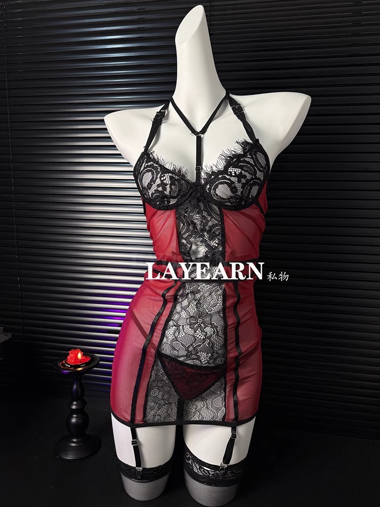 섹시한 의복 섹시 섹시한 잠옷 속옷을 입은 여성