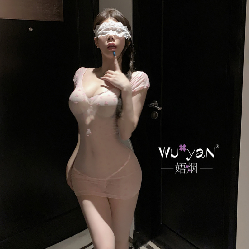 속옷은 순수한 욕망 속옷이지만 금욕은 흥미를 잃는다 속옷은 성적인 취향을 가진 옷이다