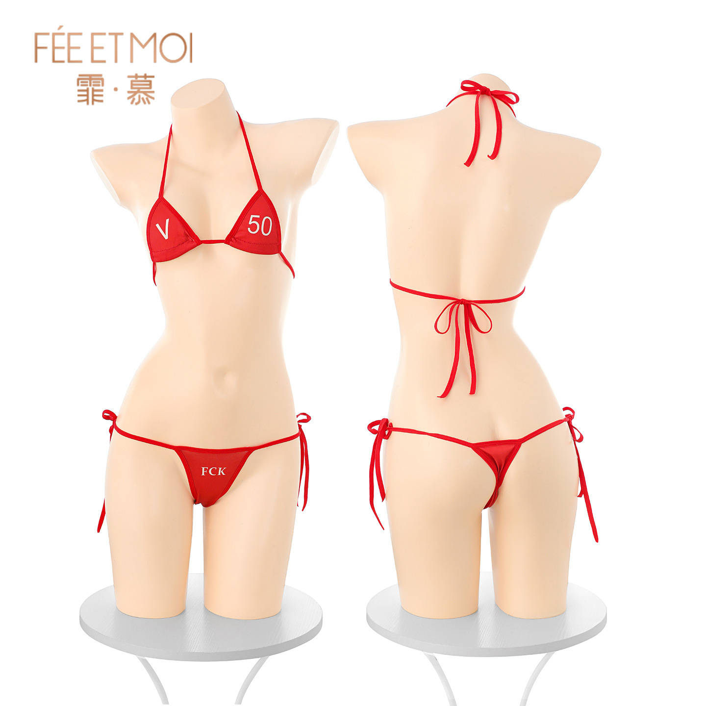 섹시한 속옷 미니 비키니 세 가지 세트 가슴 드러내고 치렁치렁하다