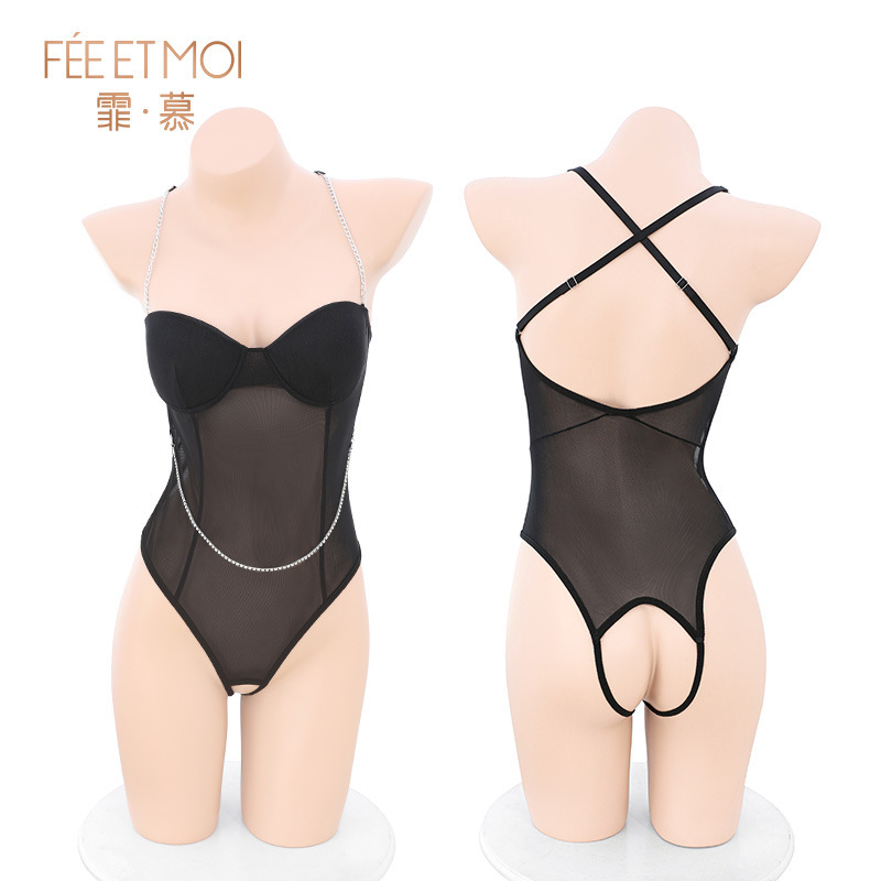 가슴이 위로 드러나는 점프슈트 섹시한 속옷 제복 파자마를 유혹하다