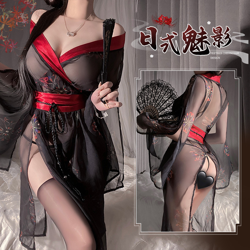 일본식 프린트 기모노 세트로 시스루 시스루 히프가 드러나는 6628 섹시 란제리를 유혹합니다