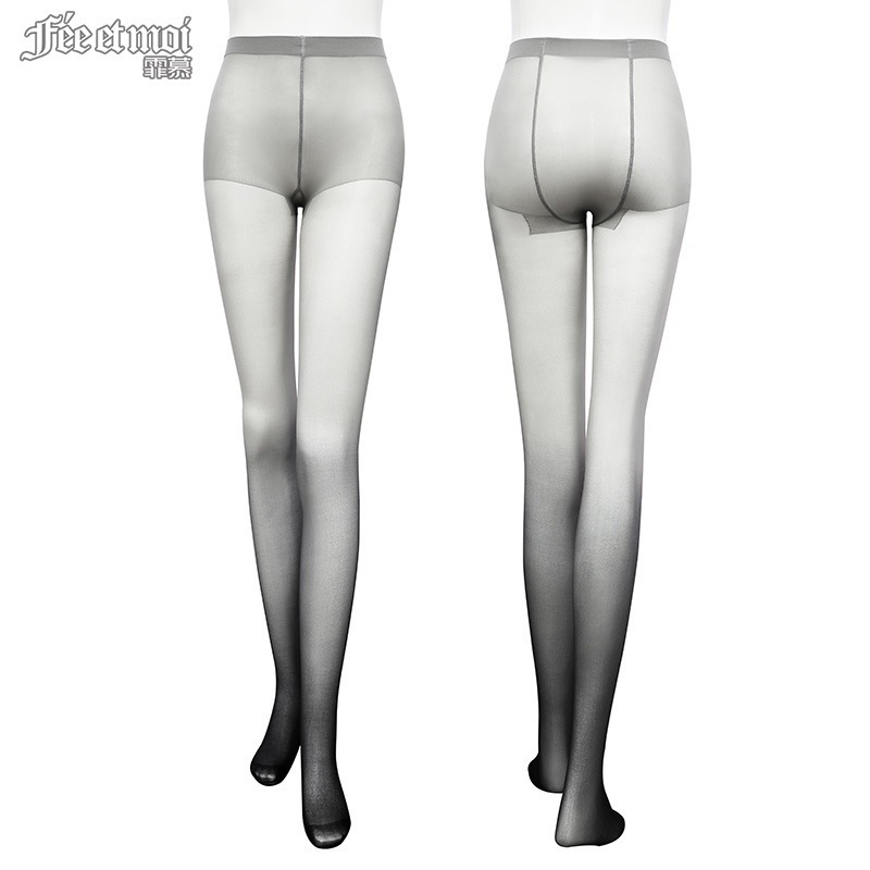 섹스 유혹 제복 침대 위 검은 실크 란제리 여자 가랭이