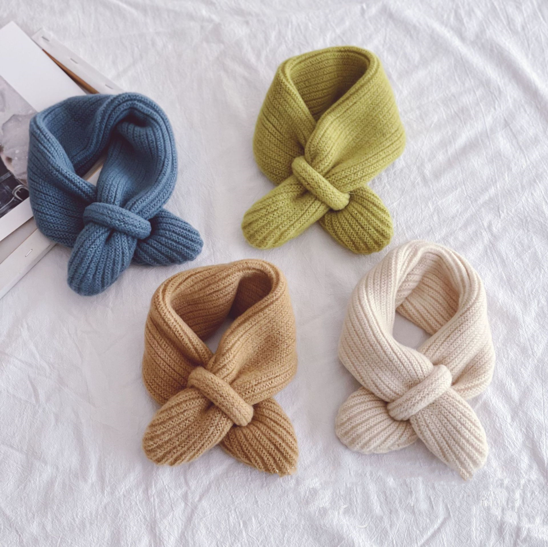 어린이 스카프 가을 겨울 교차로 목도리 유치원 아기 스카프 아이 보온 목 보호 귀여운 아기 목도리