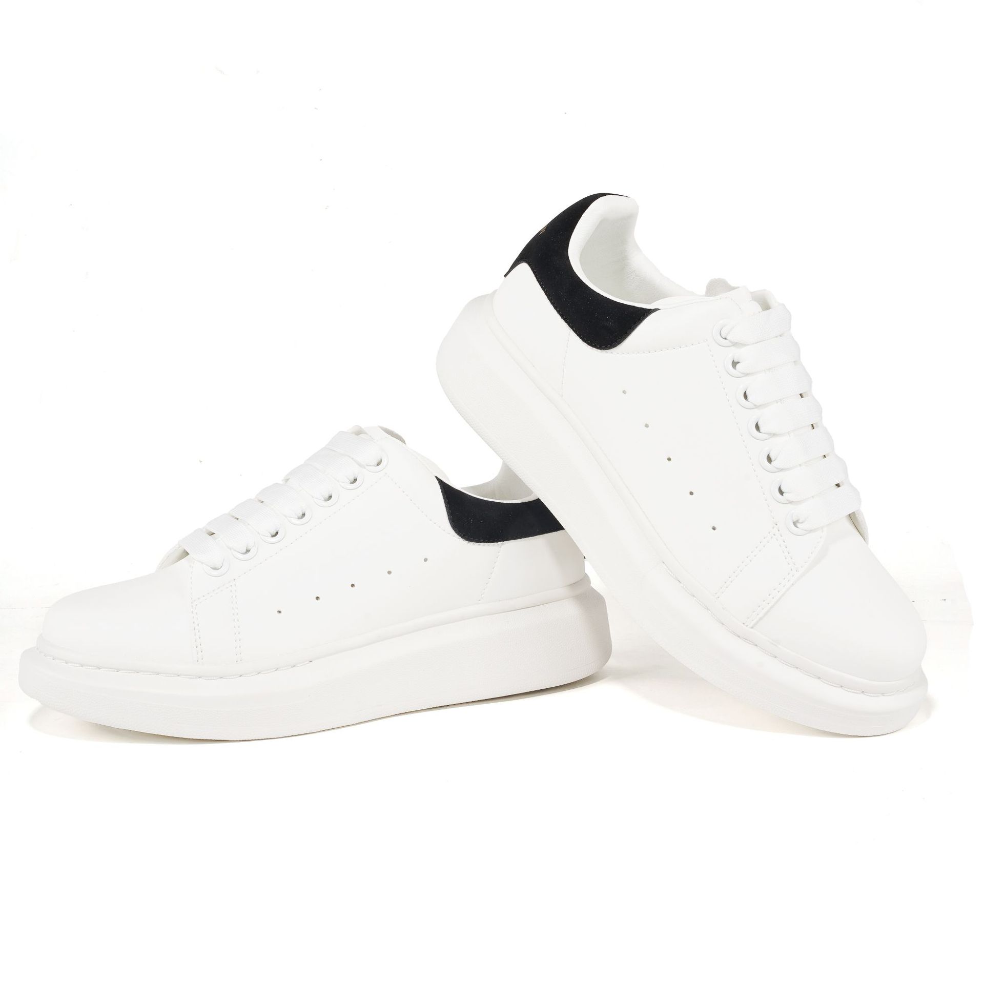 맥퀸 키높이 통굽 흰 구두 여성 스포츠 레저 학생 커플 슈즈 남자