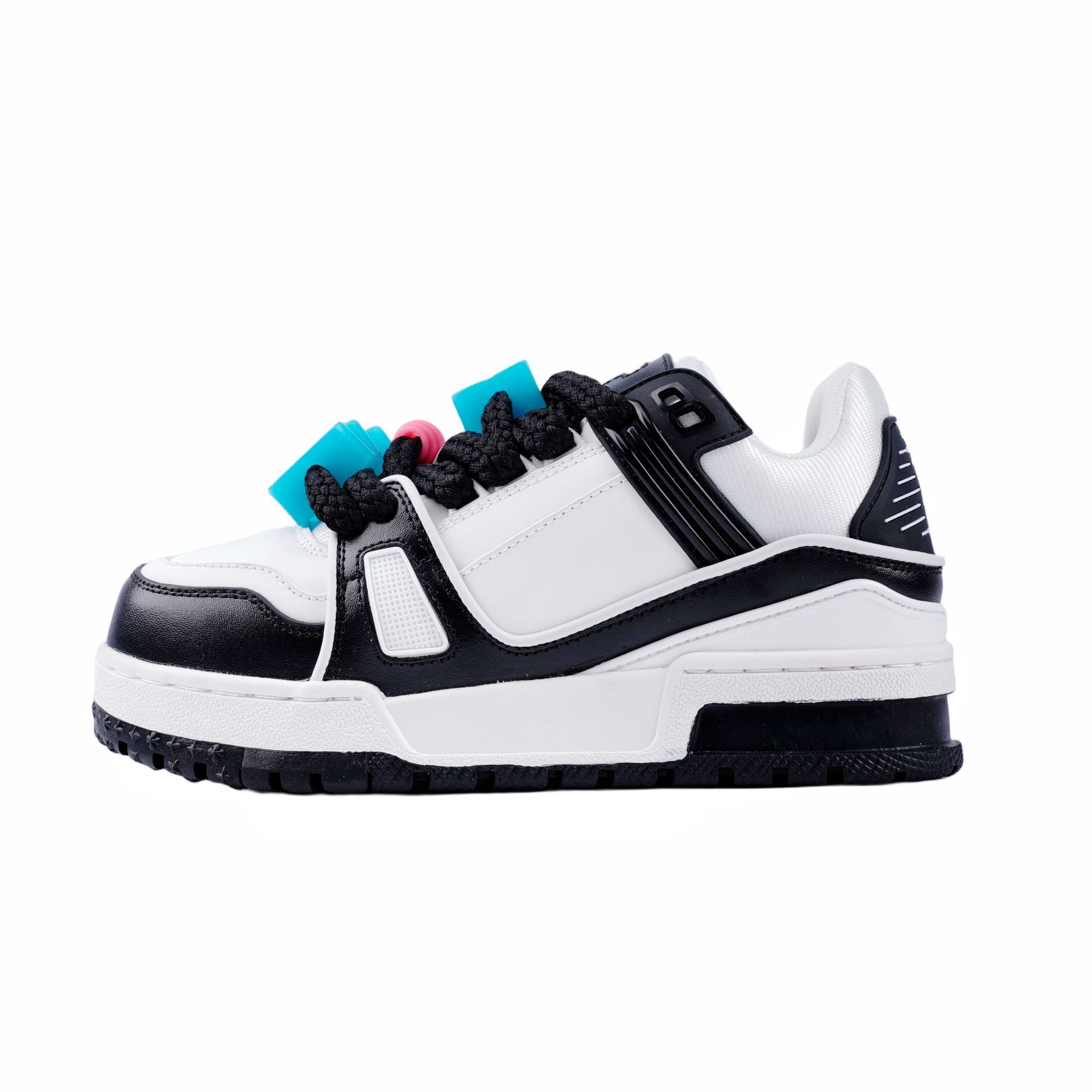 트레이너 2세 포동포동 스니커즈 남녀 모두 착용할 수 있는 운동화입니다