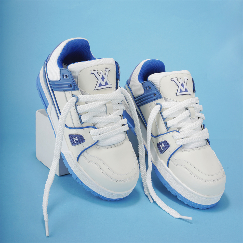 트레이너 2세 포동포동 스니커즈 남녀 모두 착용할 수 있는 운동화입니다