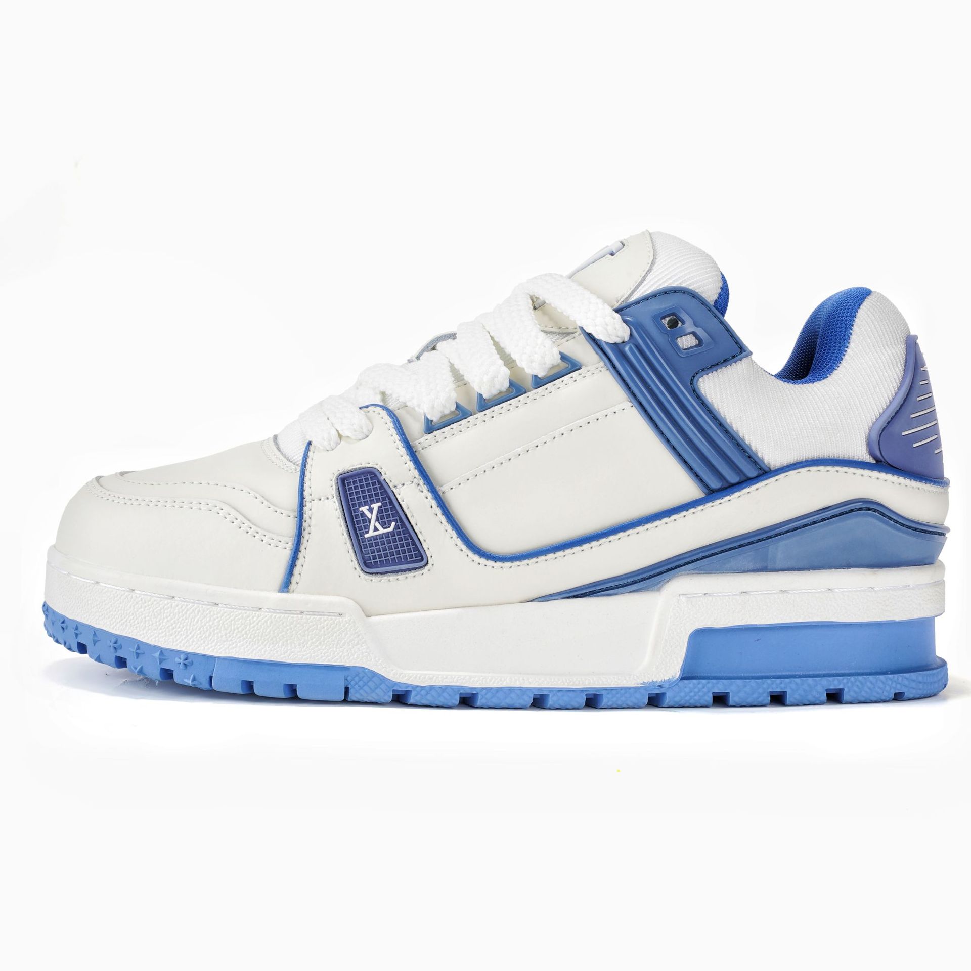 트레이너 2세 포동포동 스니커즈 남녀 모두 착용할 수 있는 운동화입니다