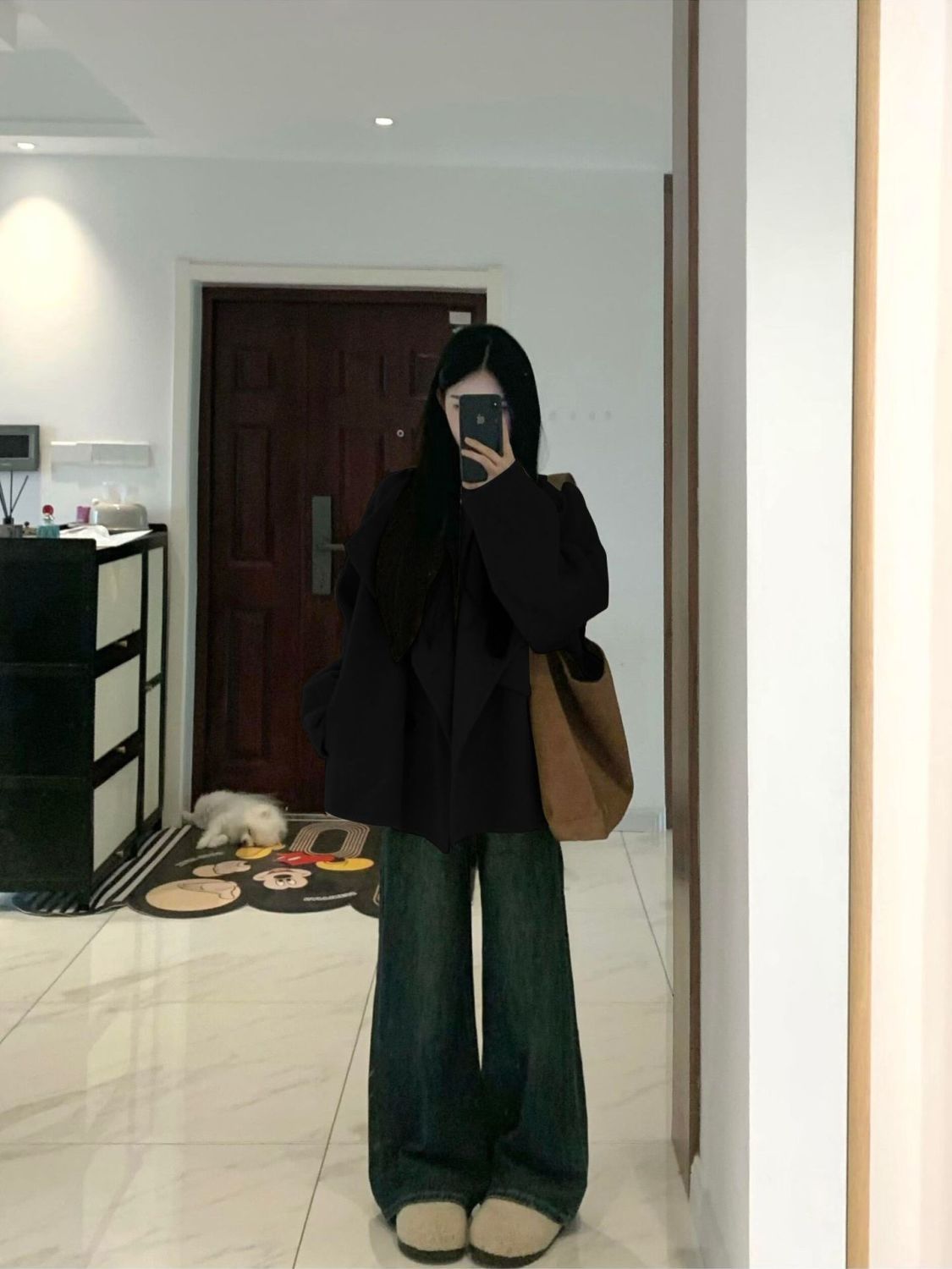 한국계 모직 코트에 키 작은 루즈한 모직 아우터 분위기 가을겨울 나른한 느낌