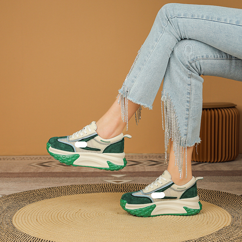 아빠 가죽 슈즈녀 여름 신상품 두꺼운 밑창 속 키높이 메쉬 통기성 얇은 스니커즈 여성