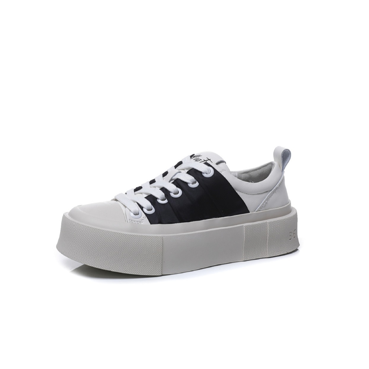 블랙 스퀘어 화이트 슈즈 2025가을 신상품 단화 패션 토플랫 슈즈 캐주얼 슈즈여성