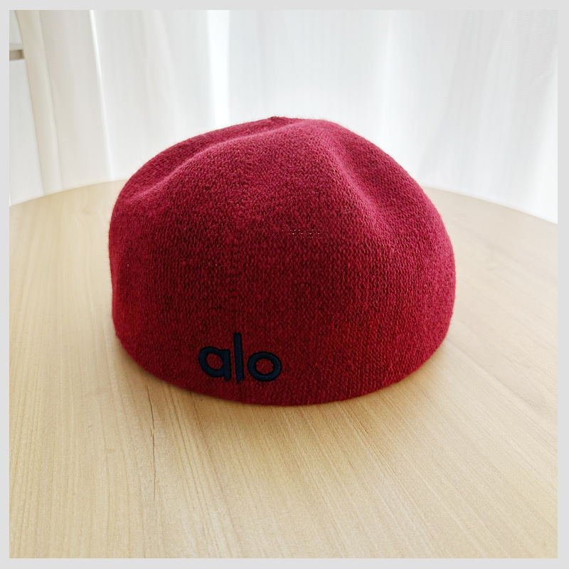 alo 레터링 니트 모자 여성 베레모