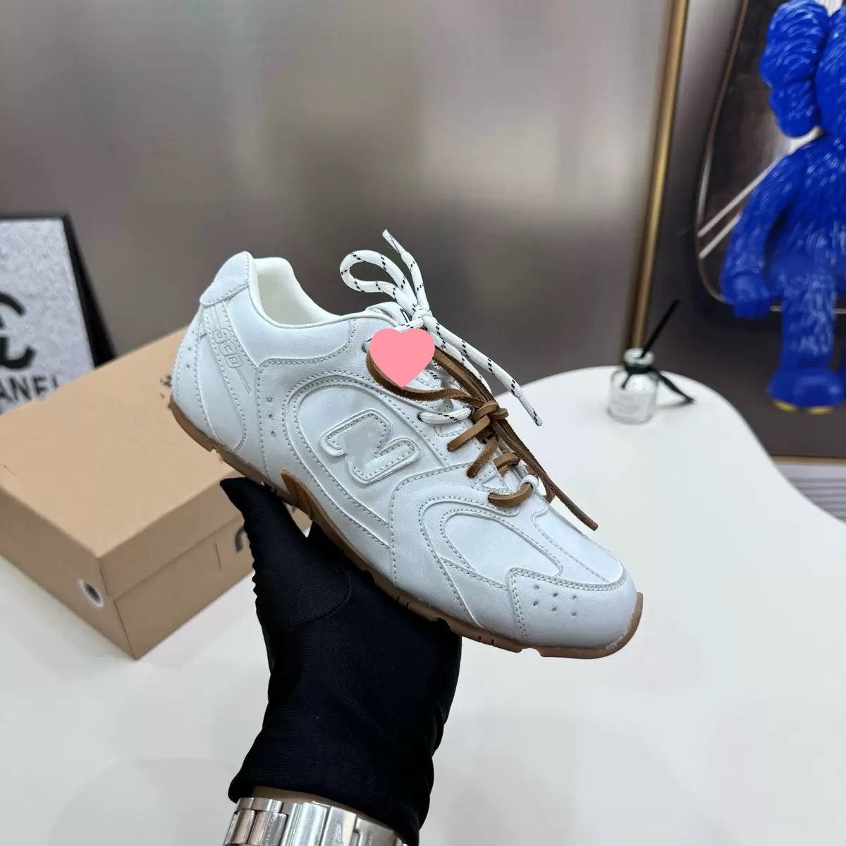 리얼 가죽 빈티지 실버 530 유니폼 여성 스포츠 슈즈 25 종 커플 캐주얼화