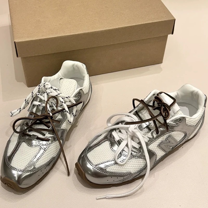 리얼 가죽 빈티지 실버 530 유니폼 여성 스포츠 슈즈 25 종 커플 캐주얼화