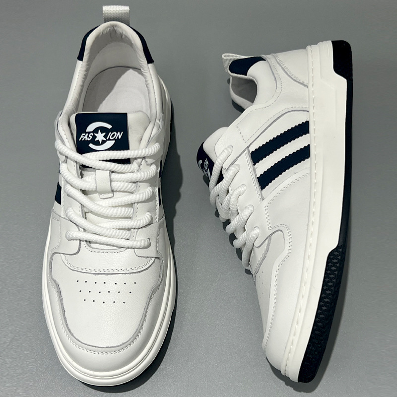 남성용 가죽 슈즈 봄 신상품 흰색 슈즈 남성 캐주얼 슈즈 독일화 슈즈 남성 패션 브랜드 고급 느낌의 조화