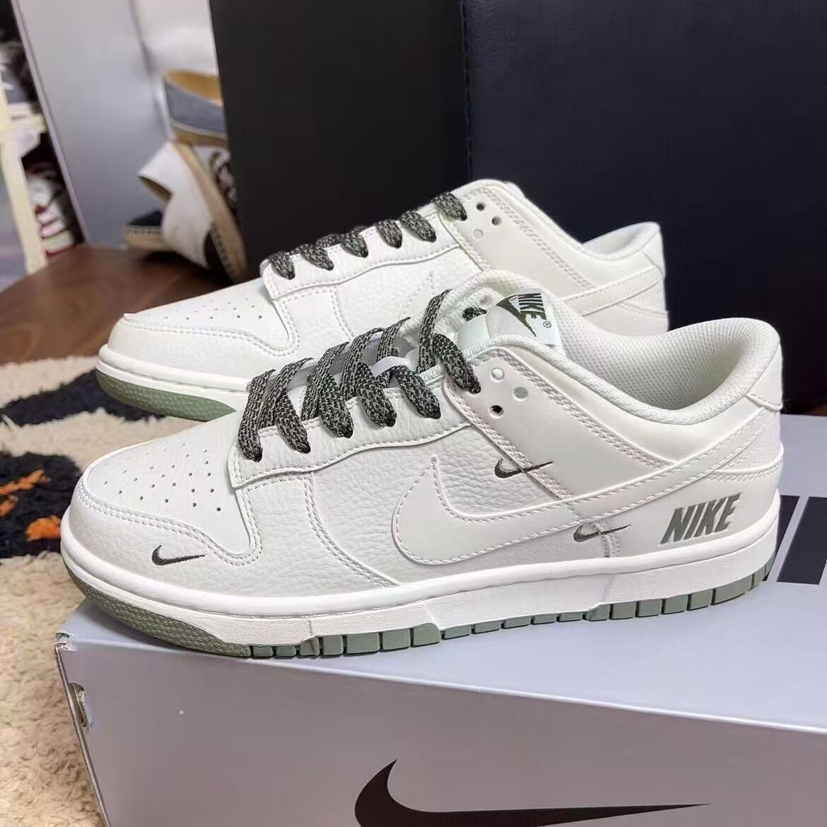 덩크 유니크화 블랙 앤 화이트 로우 콤비 남녀 커플 슈즈