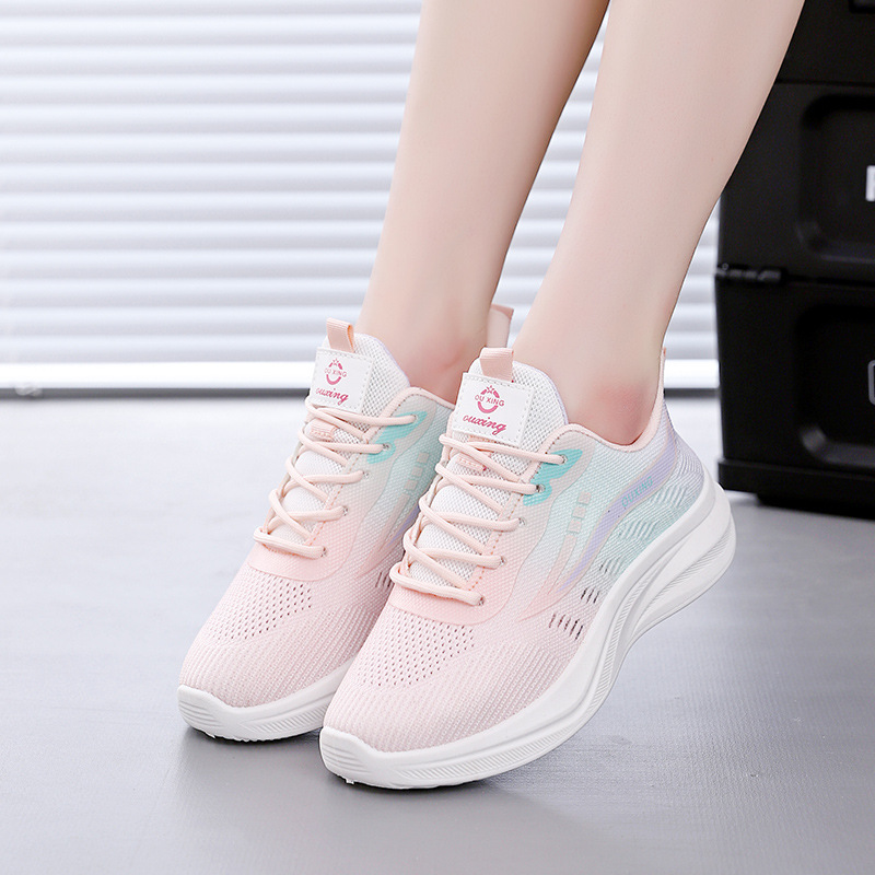 러닝화 봄 여름 여성화 메쉬탑 통풍화 가볍고 모든 것을 소화할 수 있는 학생 스니커즈 워킹화 붐을 타고 있다
