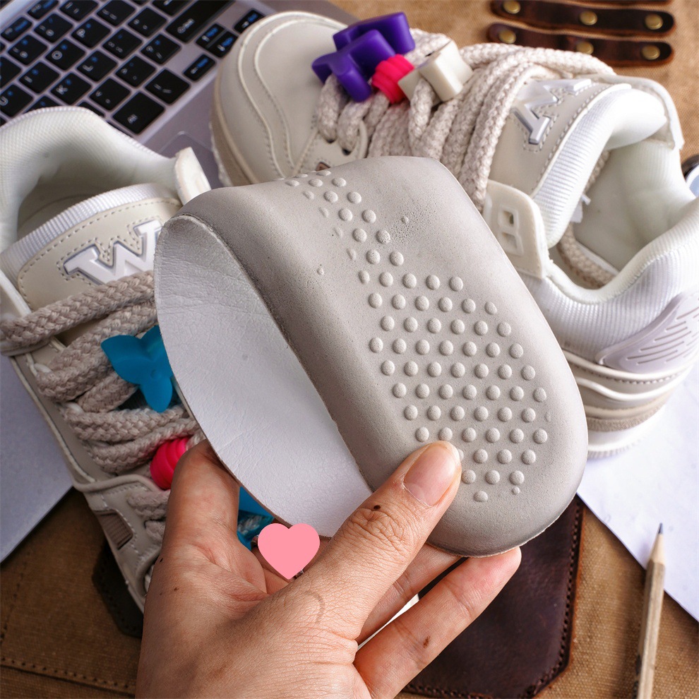 trainer 뚱뚱하고 빵굽이 좋은 구두 여성은 어디에나 잘 어울리는 스포츠 캐주얼 남성화