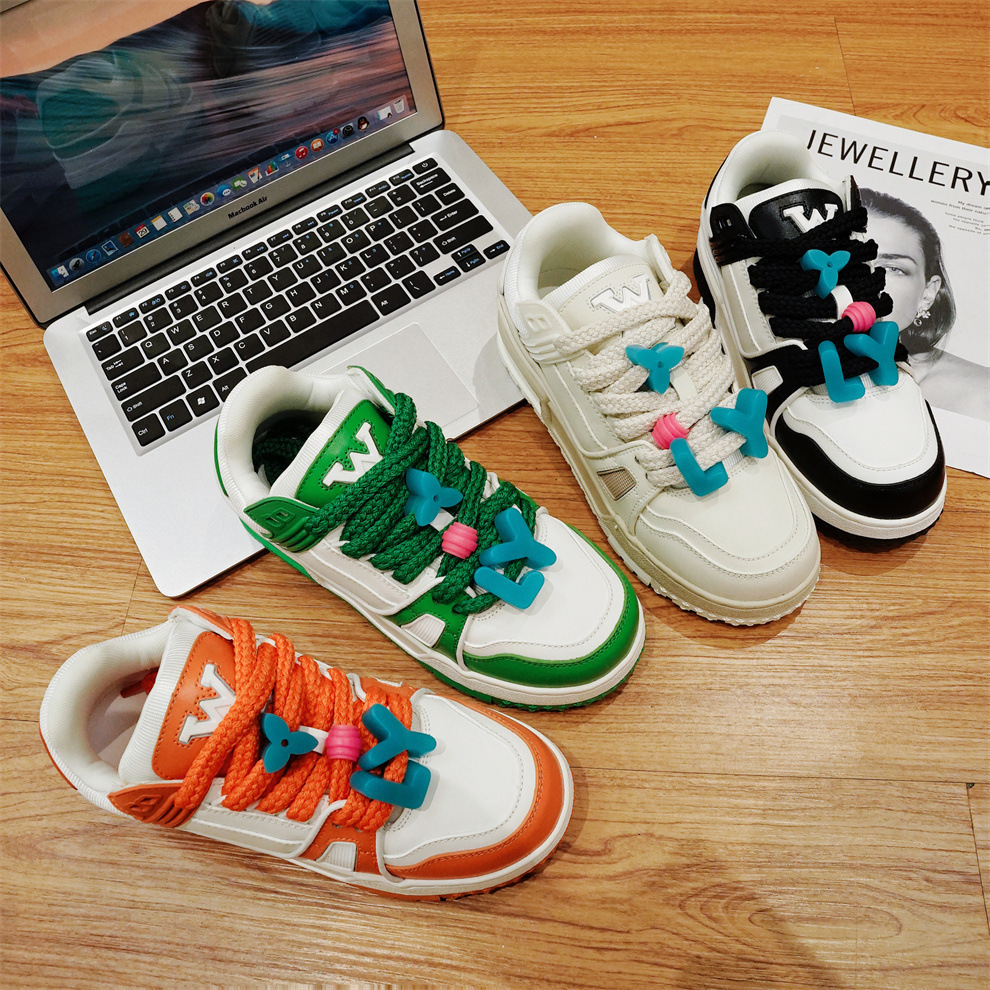 trainer 뚱뚱하고 빵굽이 좋은 구두 여성은 어디에나 잘 어울리는 스포츠 캐주얼 남성화