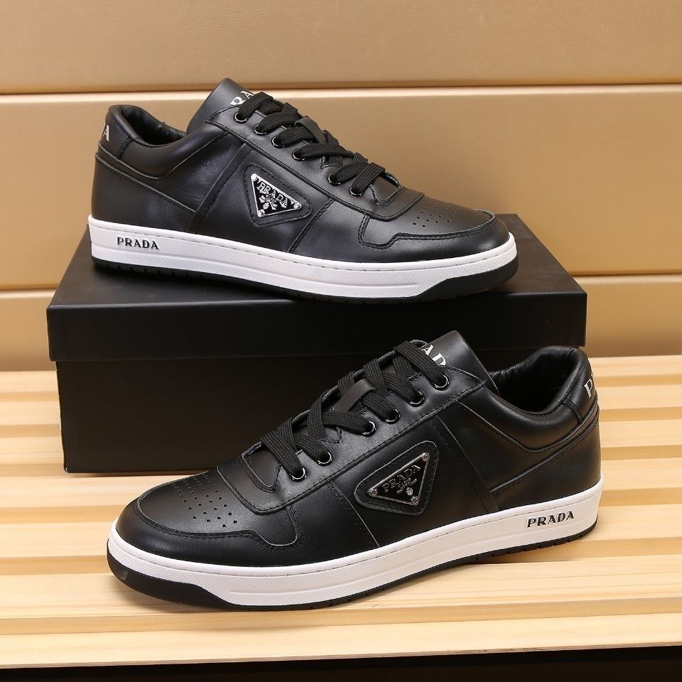 고급 가죽 슈즈, 흰색 스니커즈, 캐주얼화, 어디에나 어울리는 가벼운 럭셔리, 멋진 남자