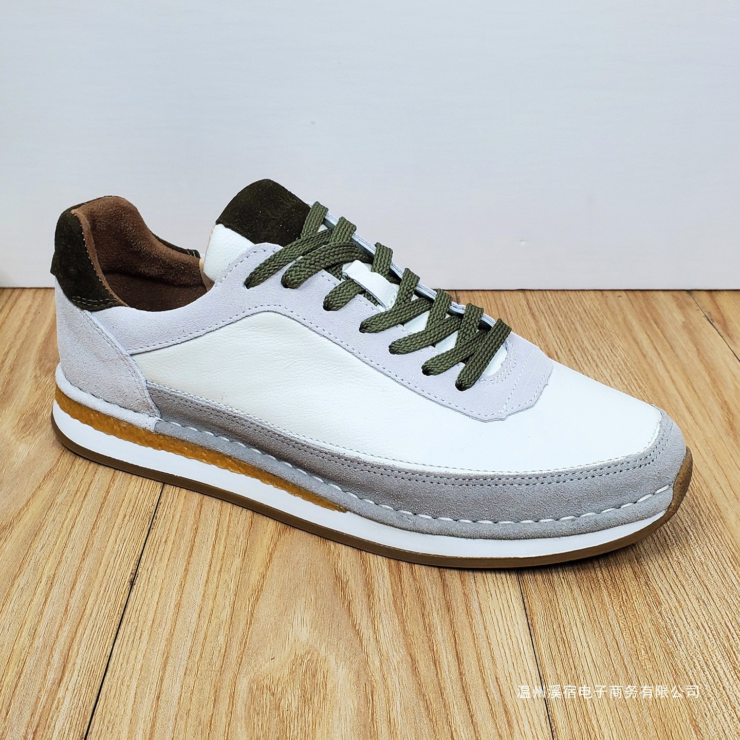 봄가을 패션 가죽 남성화 컬러풀한 소가죽 스니커즈 가볍고 통기성이 좋은 빈티지 플랫 마모성 스니커즈