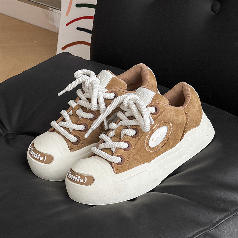 커커웃는 슬립슈즈 2025 신상품 큰 코가 밉살스러운 귀여운 화이트 슈즈 통굽 빵 캐주얼 슈즈