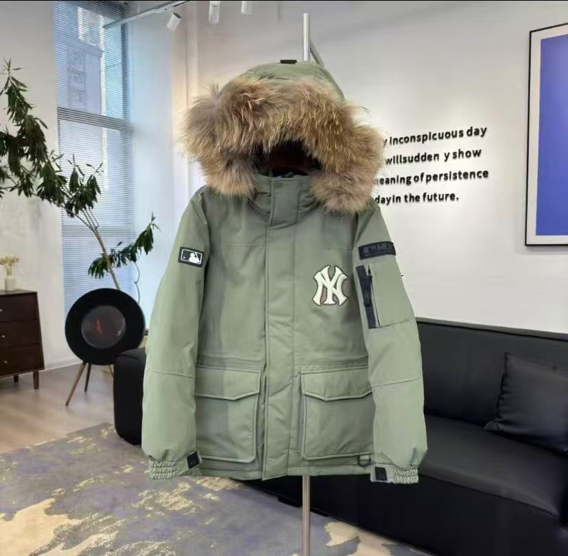 mlb 남녀 캐주얼 두루마기 후드 겨울용 패딩 오버칼라 미디엄 기장으로 톡톡하게 연출