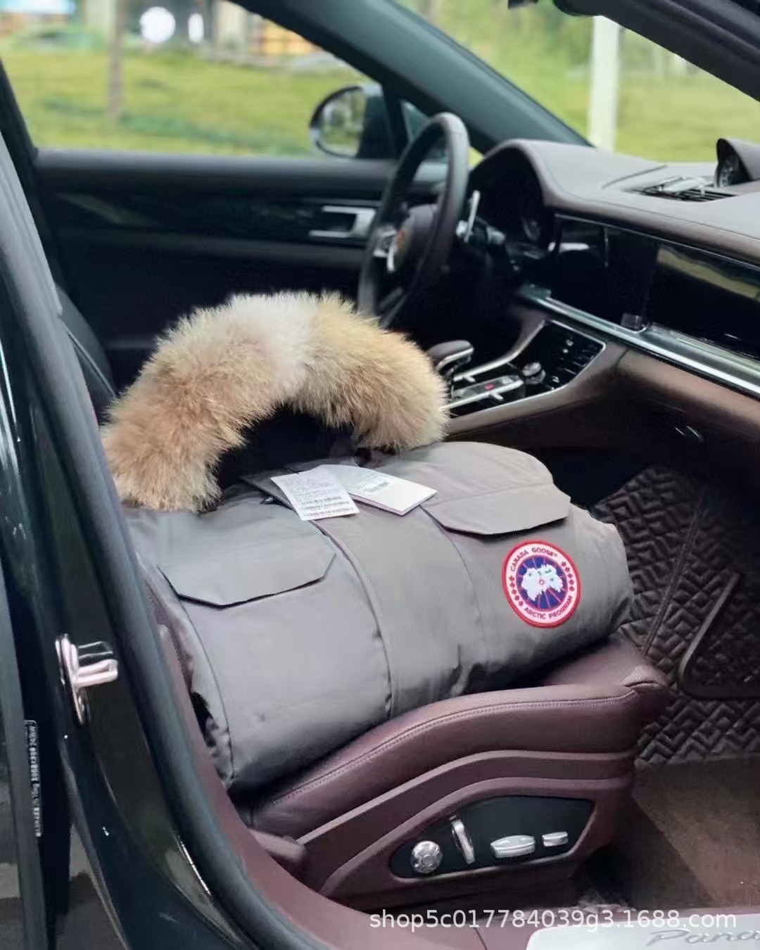 남녀 패딩 기장의 카고 코트 커플 기장으로 극복