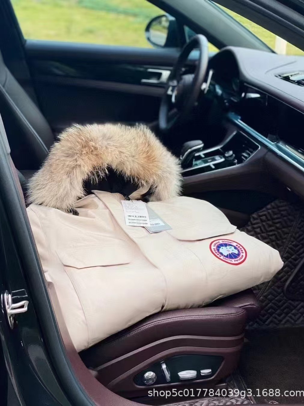 남녀 패딩 기장의 카고 코트 커플 기장으로 극복