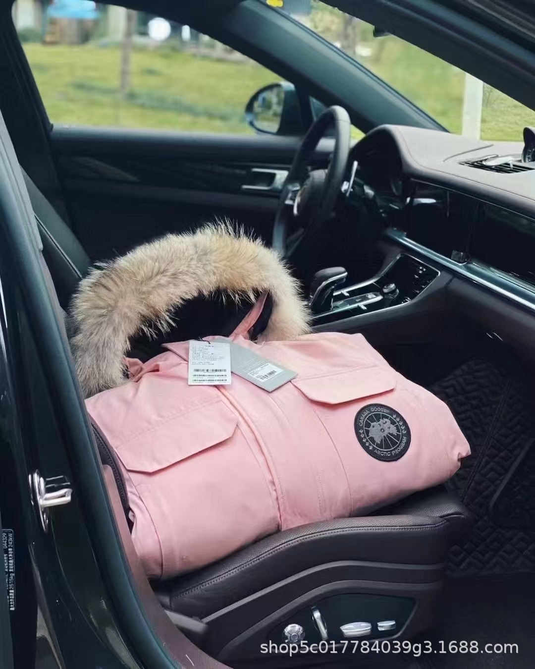 남녀 패딩 기장의 카고 코트 커플 기장으로 극복