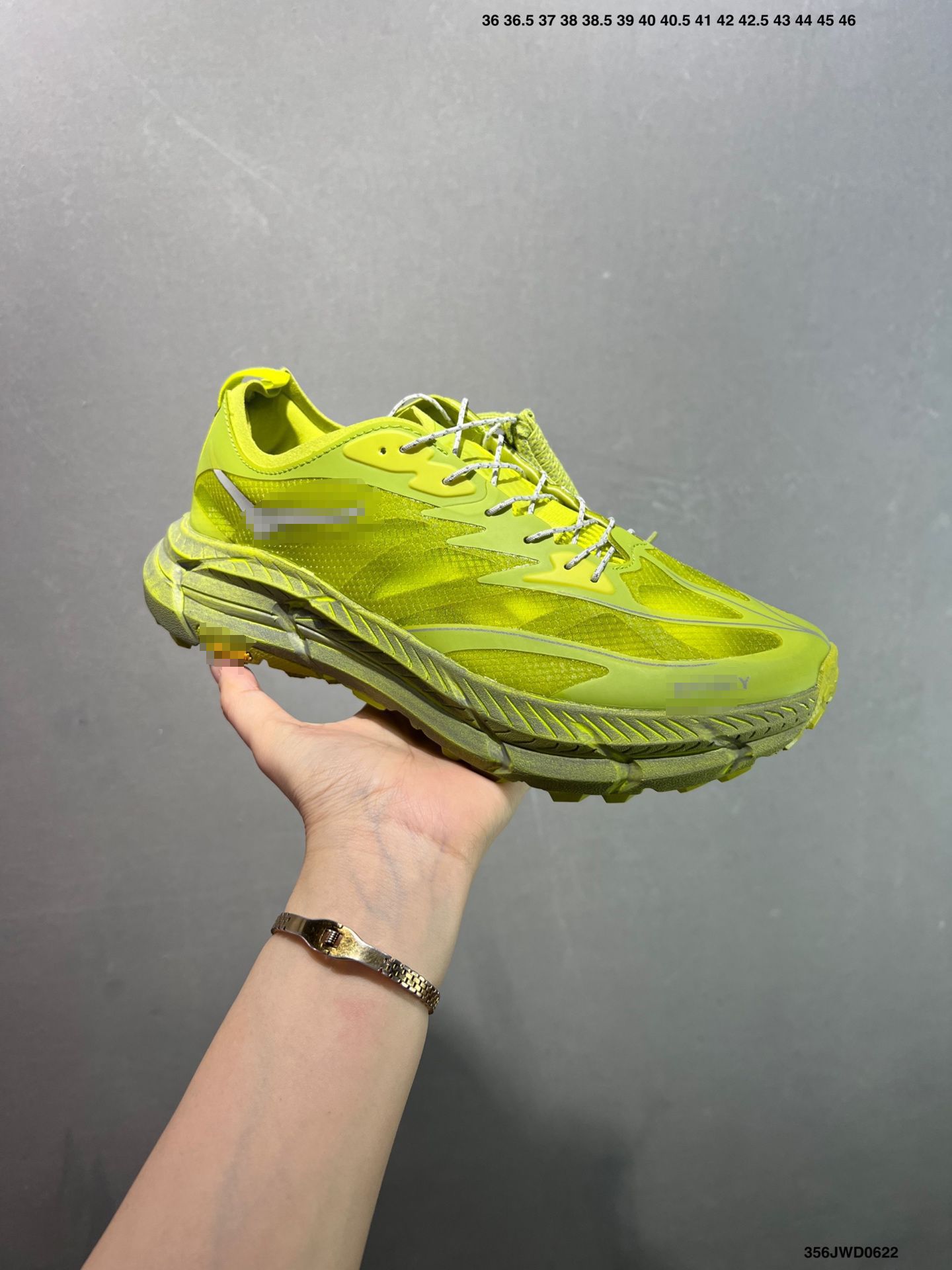 마파트 4로우 컷 경량 아웃도어 스니커즈 남녀 쿠션 크로스컨트리 스니커즈