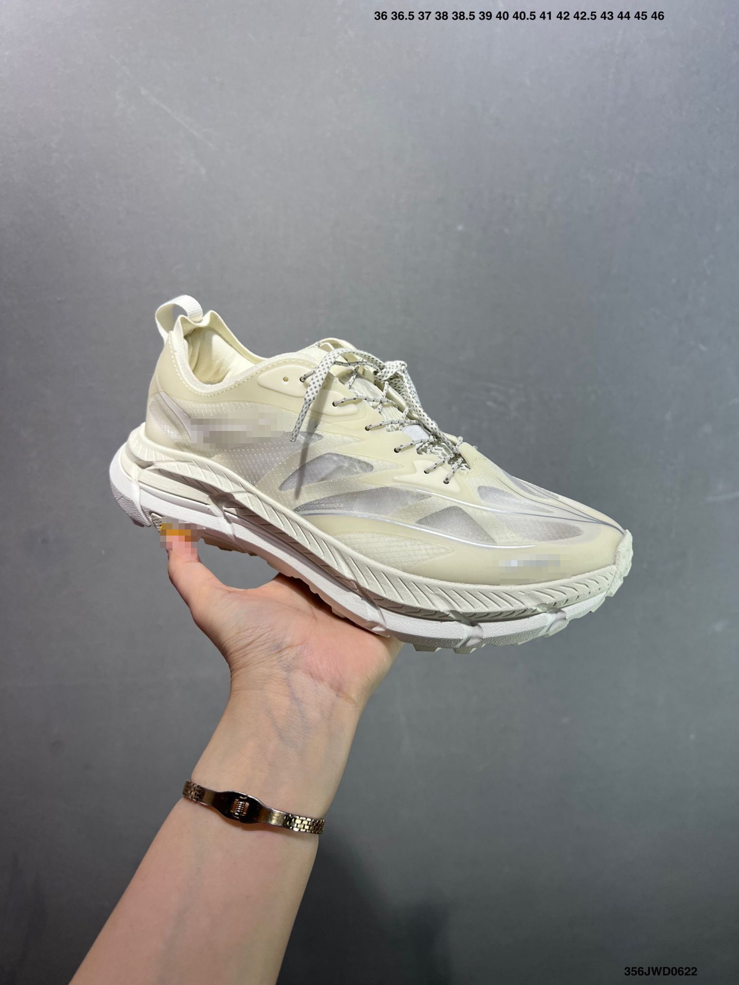 마파트 4로우 컷 경량 아웃도어 스니커즈 남녀 쿠션 크로스컨트리 스니커즈