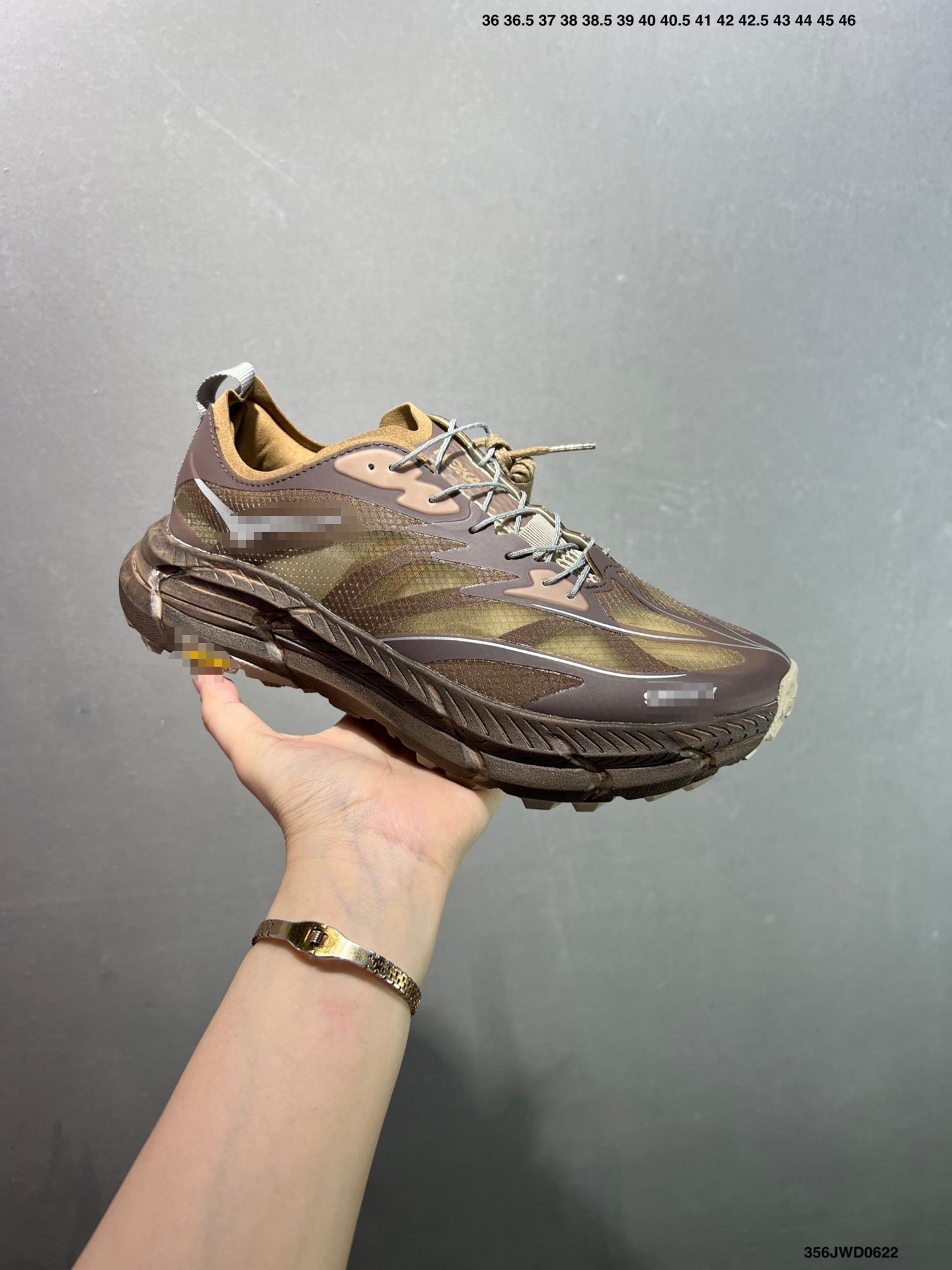 마파트 4로우 컷 경량 아웃도어 스니커즈 남녀 쿠션 크로스컨트리 스니커즈