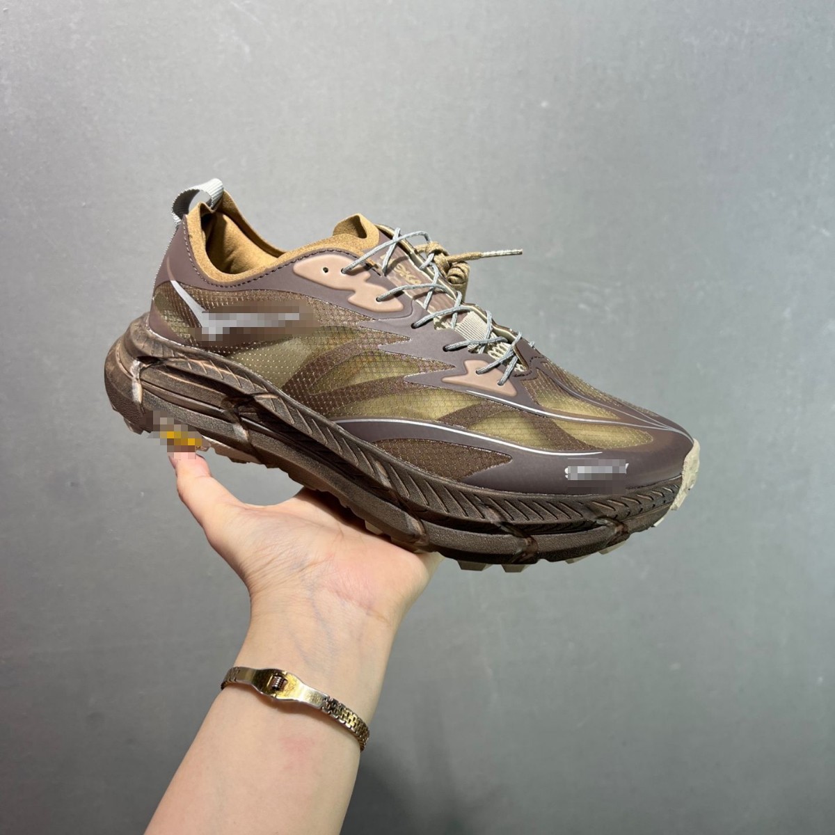 마파트 4로우 컷 경량 아웃도어 스니커즈 남녀 쿠션 크로스컨트리 스니커즈