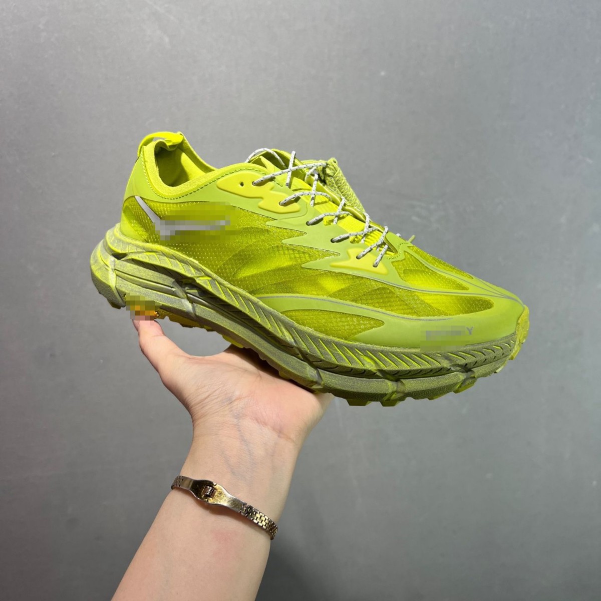 마파트 4로우 컷 경량 아웃도어 스니커즈 남녀 쿠션 크로스컨트리 스니커즈