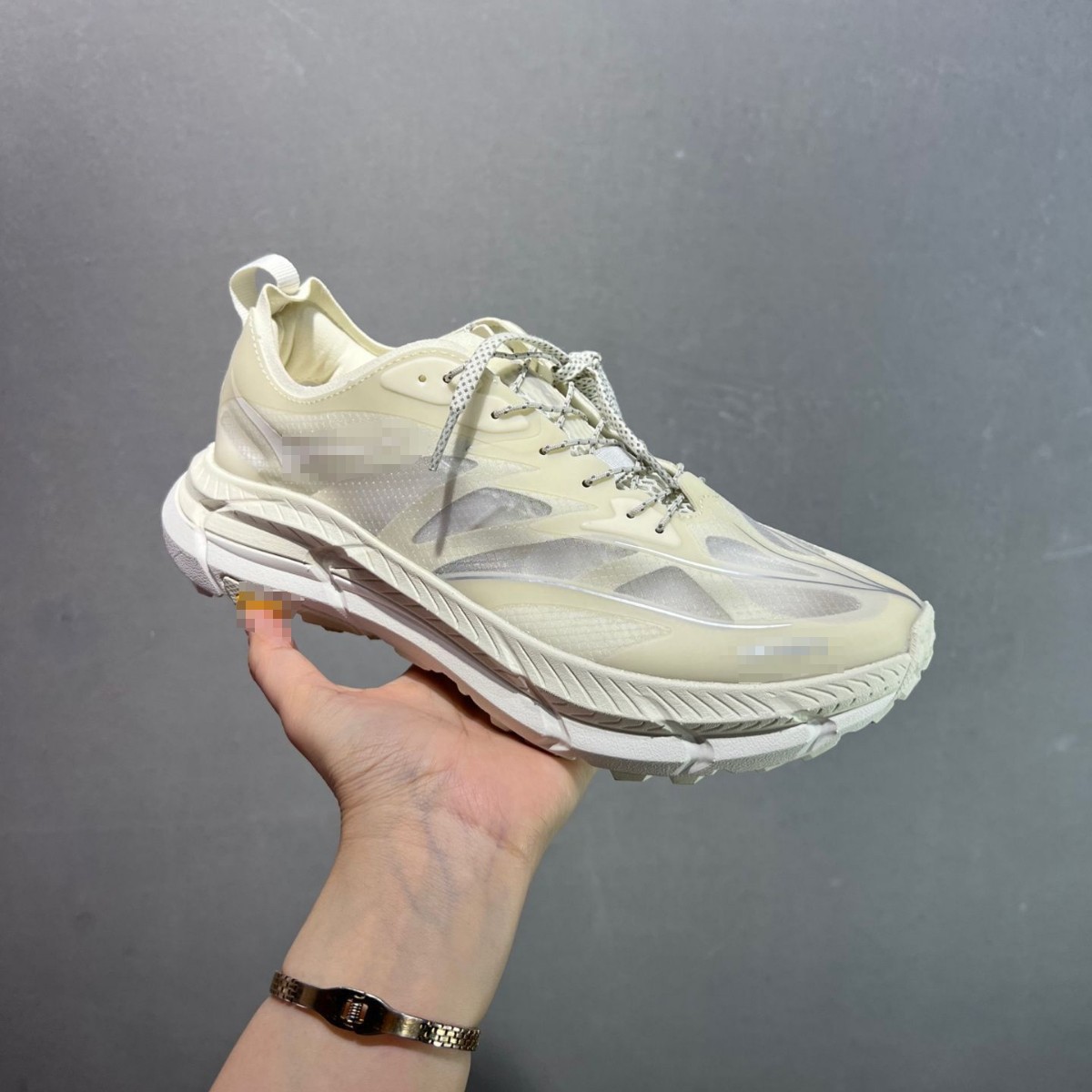 마파트 4로우 컷 경량 아웃도어 스니커즈 남녀 쿠션 크로스컨트리 스니커즈