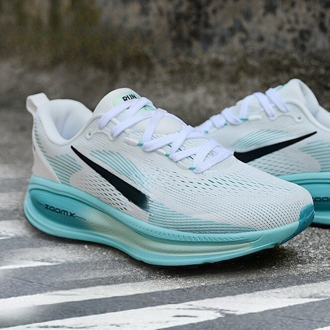 순수 vomero18 메쉬 통풍 레저 쿠션감 남녀 동일 러닝 스포츠 운동화