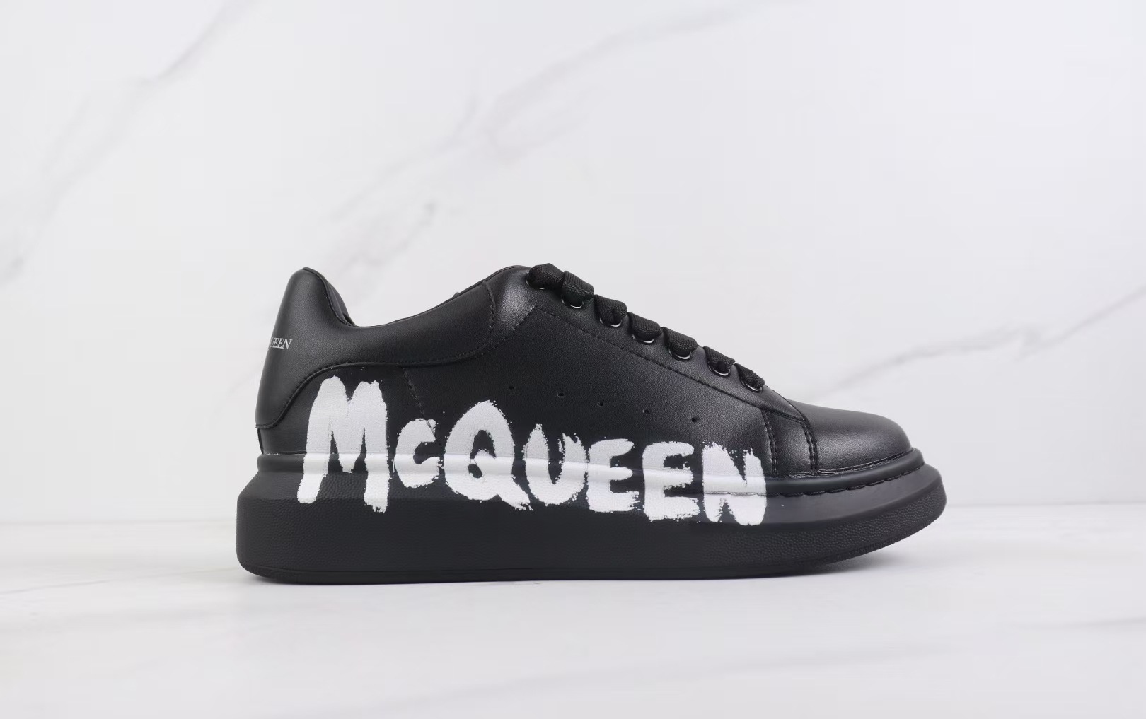 오리지널 화이트 슈즈 소가죽 콤비 슈즈 남녀 통굽 토핑슈즈 키높이 판매가 늘고 있다