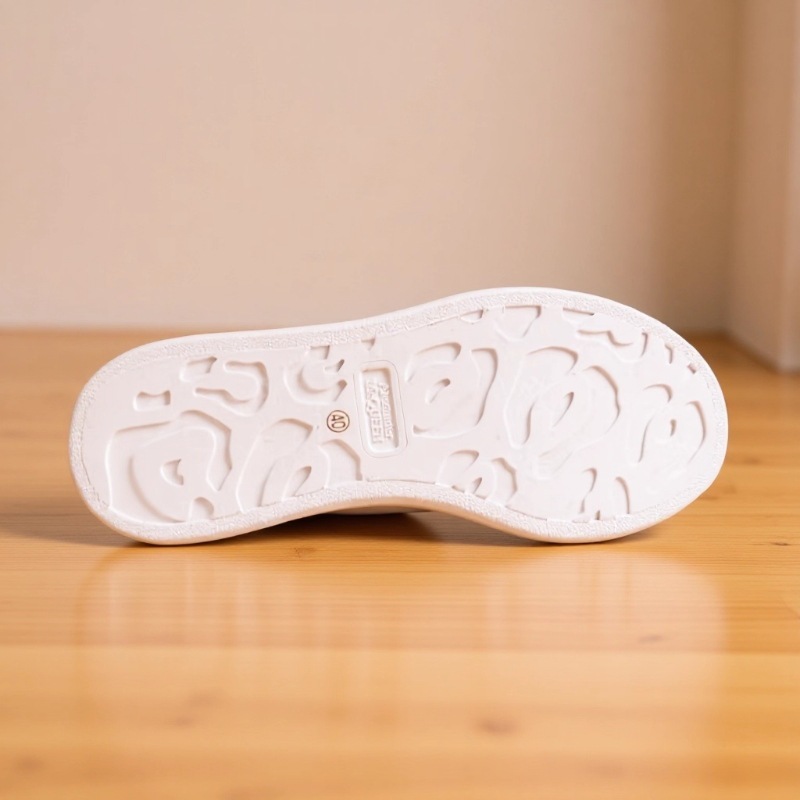 오리지널 화이트 슈즈 소가죽 콤비 슈즈 남녀 통굽 토핑슈즈 키높이 판매가 늘고 있다