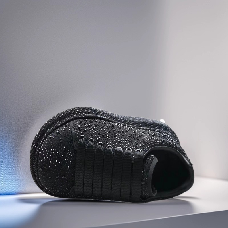 봄가을을 겨냥한 핫 다이아몬드 송편 통솔 스니커즈 가죽 남녀 단화 슈즈