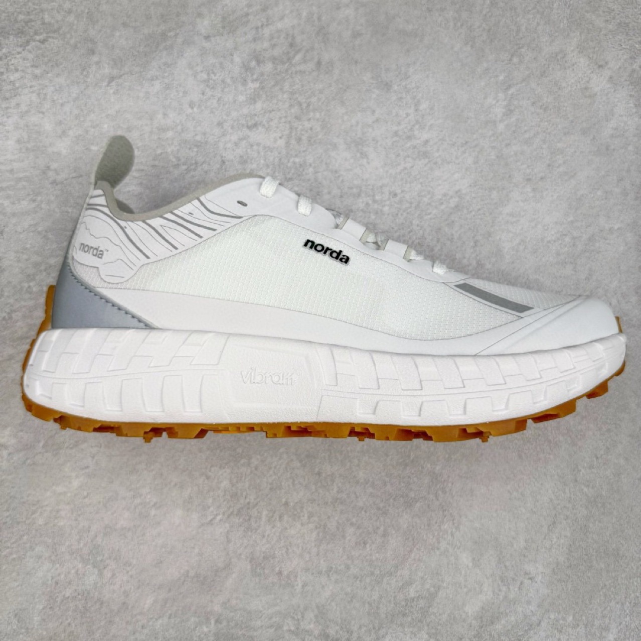 노다 노다 트레일화 남녀 아웃도어 등산화