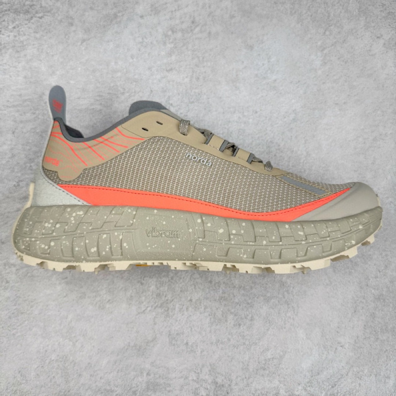 노다 노다 트레일화 남녀 아웃도어 등산화