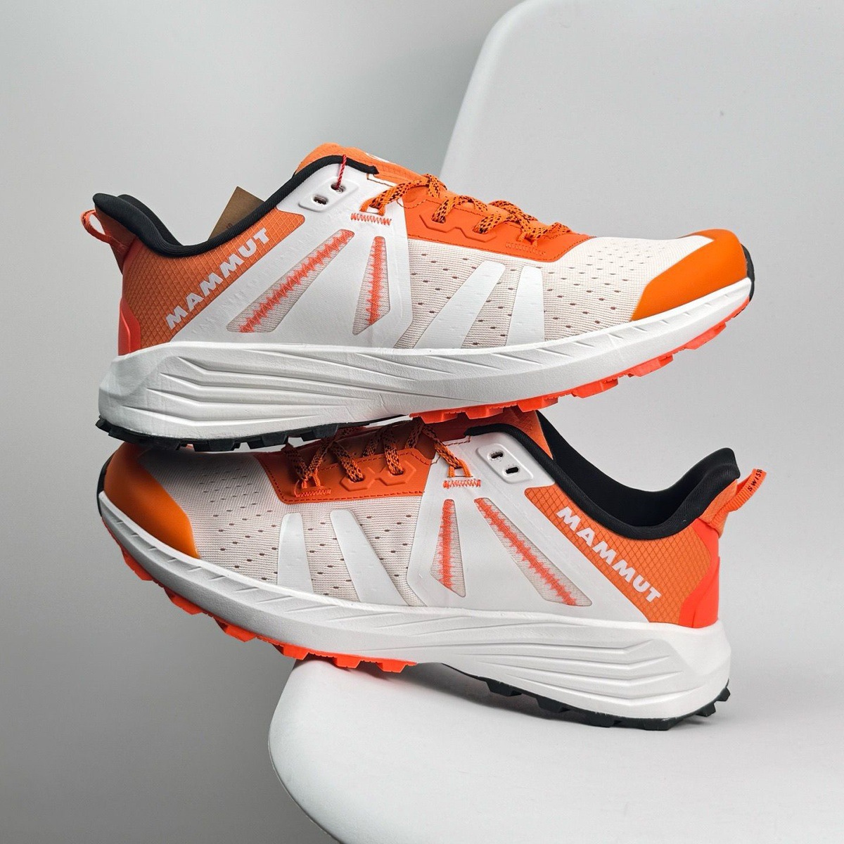 여름 남녀 공용 등산 트레킹화 미끄럼 마모 방지 아웃도어용 스니커즈