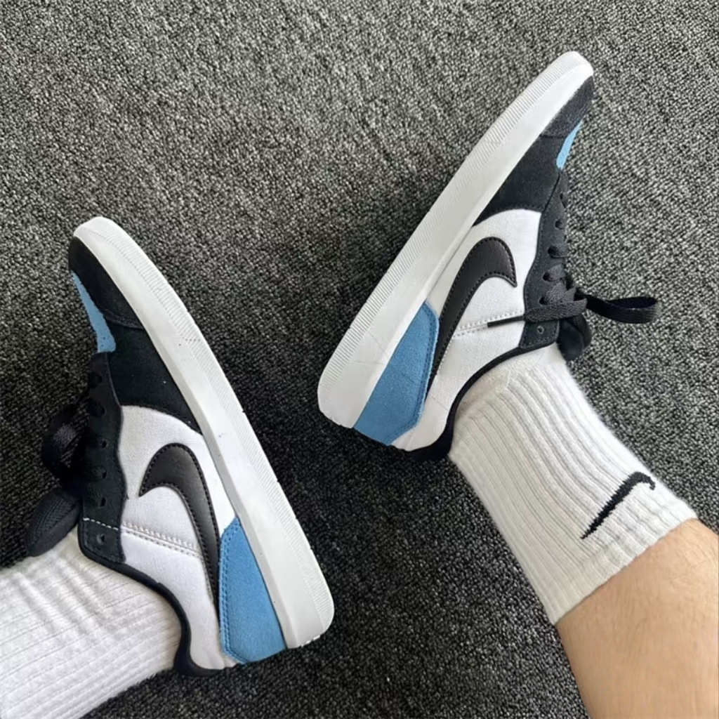 sbforce58로탑 와인 캠퍼스 미끄럼 방지 커플 캐주얼 남녀 스포츠 슈즈입니다