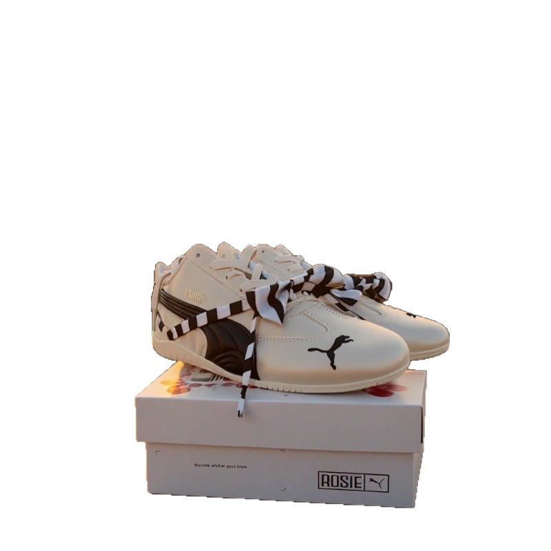 남자, 여자의 복고 캐주얼한 ootd 스니커즈를 신어, 로즈 박채영