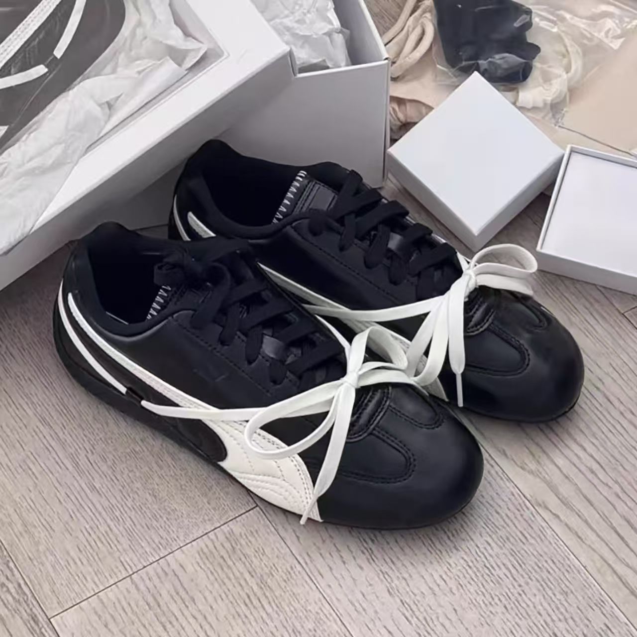 pm 팝스타 박채영, 같은 이름의 로즈 레이싱화 빈티지한 남녀 스니커즈