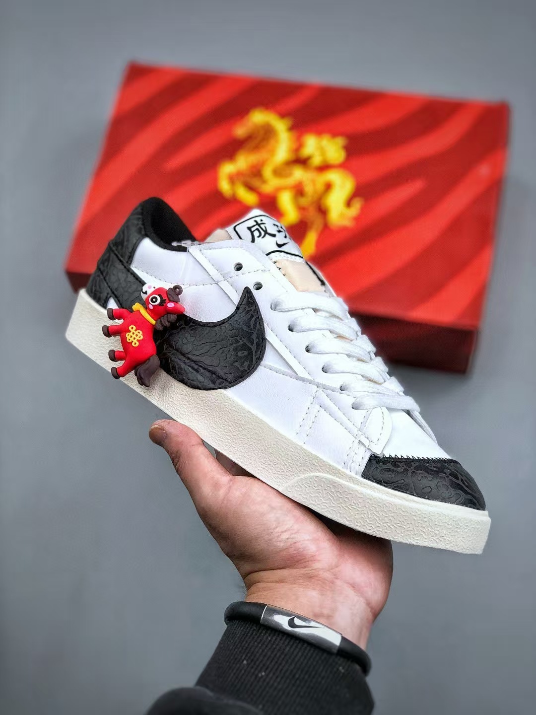 신상 한정 블레이저 골드 트렌치 슈즈 남녀 커플 펌프스