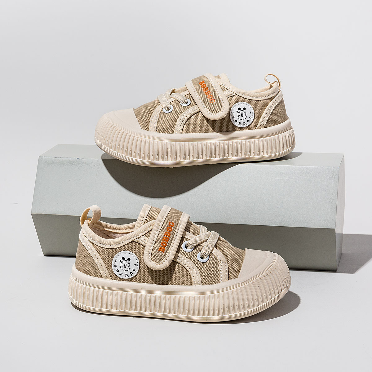 bobdog 베이비 캔버스 신발 바닥이 낮은 가을 슈즈 베이비 스니커즈입니다