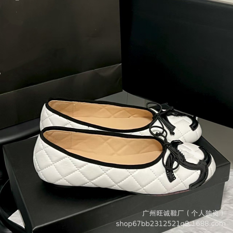 2025 소향 클래식한 리본 발레슈즈 플랫 단화 클래식한 링글링 슈즈와 트렌디하게 매치할 수 있습니다